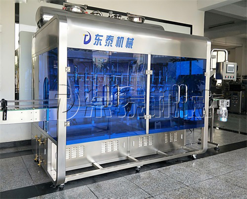 全自動(dòng)食用油灌裝機(jī)日常維護(hù)別放松，東泰替你把關(guān)